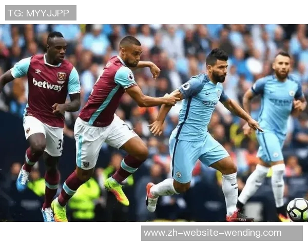 西汉姆联与曼联激战在即谁能在英超赛场上笑到最后